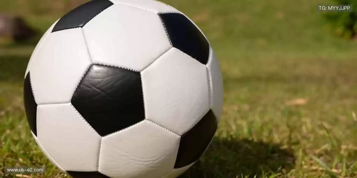 弹幕狂欢，边看边聊！💬 独家解说 + 实时数据，打造沉浸式观赛体验！